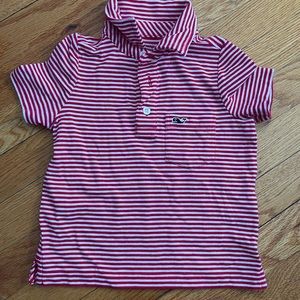 Red white striped vineyard vines 2T half button